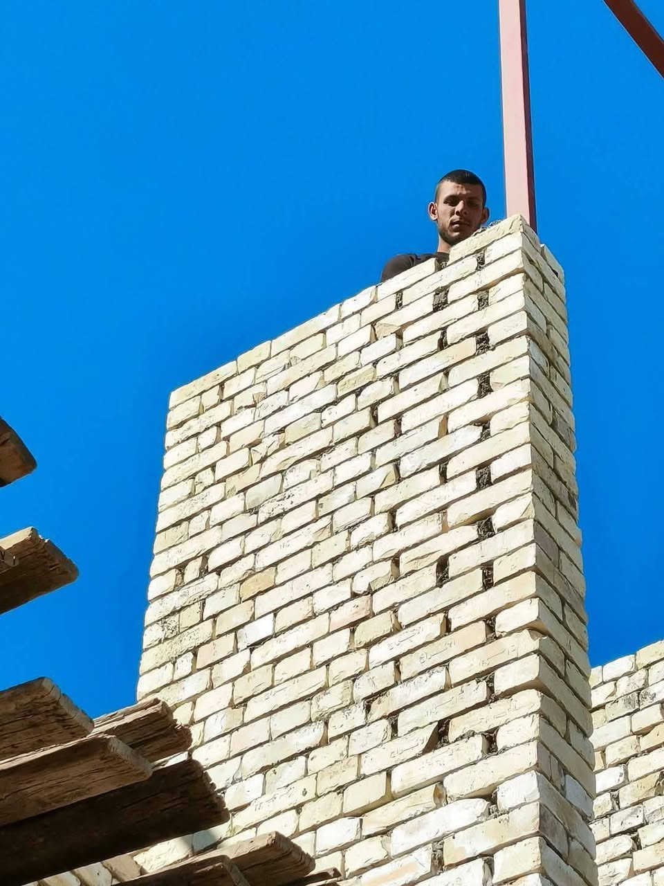 بسم الله الرحمن الرحيم
خلفات بناء درجه اولى طابوك بلوك ثرمستون 
شرط العداله والنضافه باسعار مناسبه 
***********
***********
يوجد واتساب
