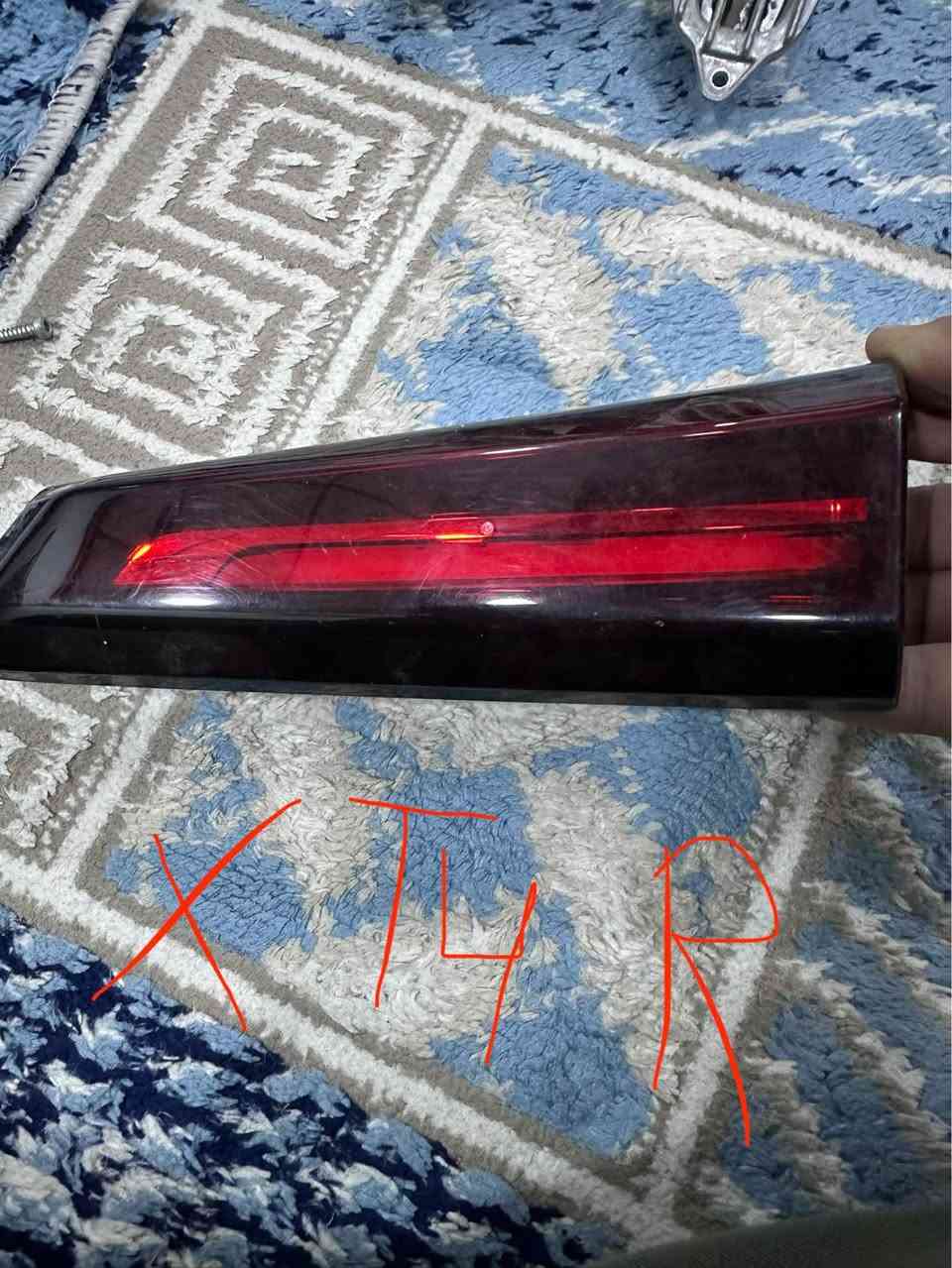 لايت كاديلاك CT4
عقول لايت XT5
بك لايت متحرك بالصندوك XT4 جهة يمين 
عقول ليد لايت XT4 يمين ويسار
راديتر ماء XT4 يرهم لل XT5 وXT6
بليزر اكاديا محرك 4 سلندر 2.0T
ليد كاديلاك XT6 جهة يمين 
ماطور بردة راديتر
عقول لايتات XT6
بلاستك جاملغ يمين موصل, نينوى


**إذا كنت صاحب هذا الإعلان وتريد حذفه لأي سبب، رجاءا أرسل رسالة إلى الدعم الفني**