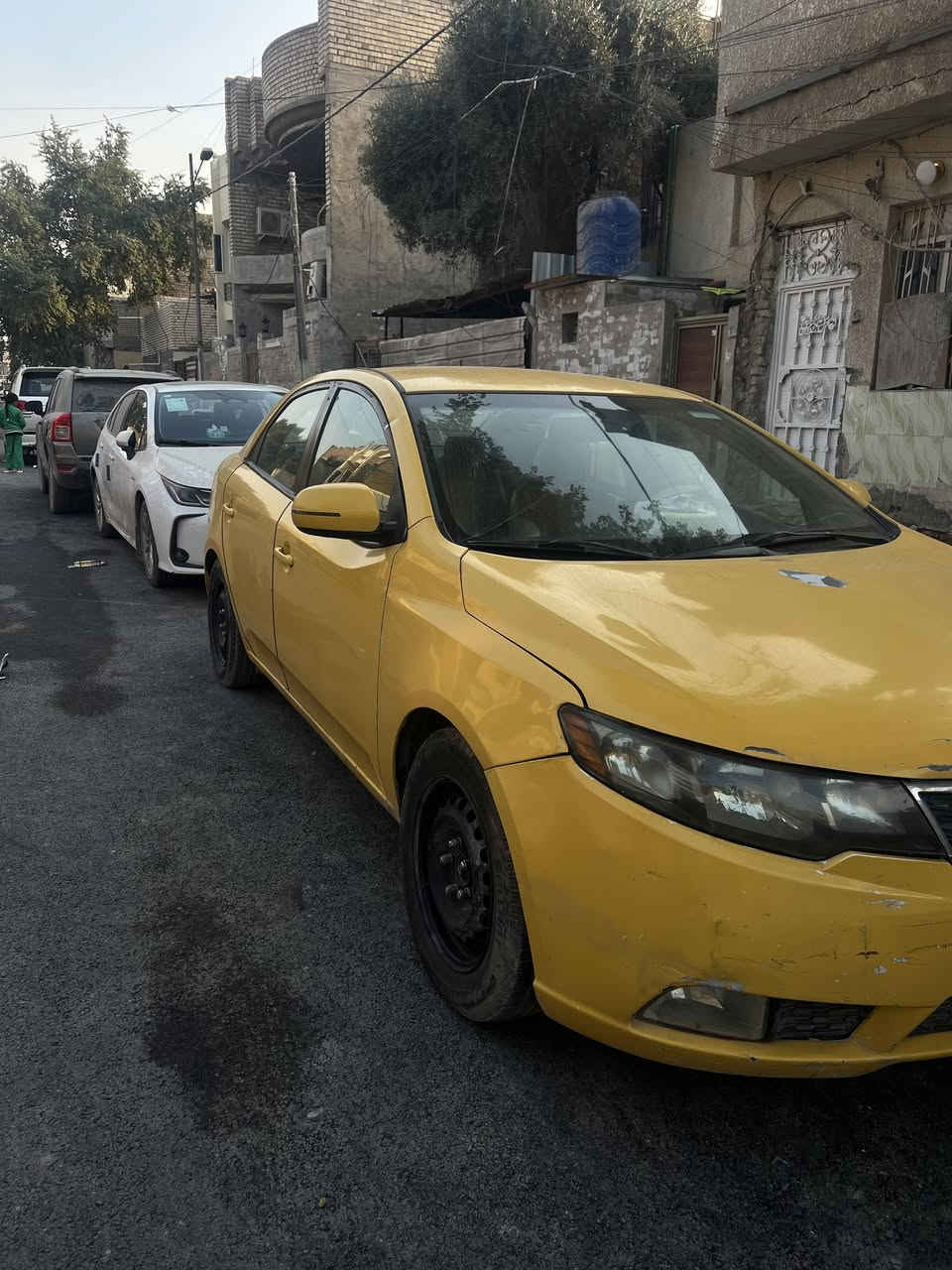 كيا فورتي 2013
مكينة 2000 دوش 
رقم بغداد 
وارد امريكي ضربتهة ربع چاملغ وطاك ايرباك الستيرن فقط 
بيهة منضومة غاز تحتاج فقط صيانة 
گشرهة واضح بالصور 
السيارة باسمي تحويلهة شوكت متريد 
السعر المطلوب 80 ورقة 
***********
