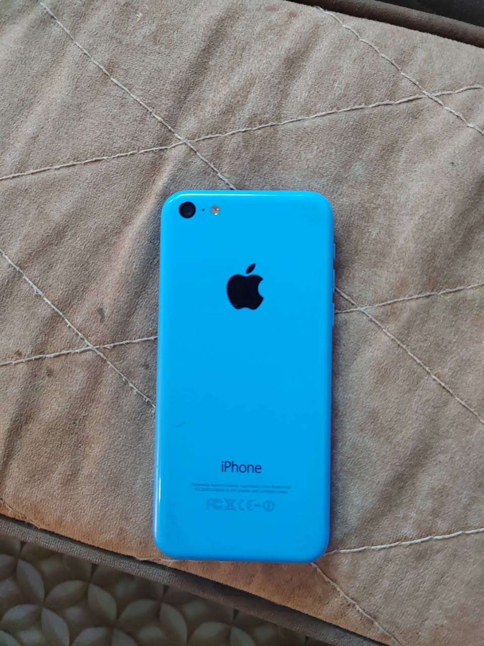 ايفون 5s شغال كلشي 

شحن✅

سيمكارت✅

سماعات ✅

ابل ستور✅

كامرات✅

فلاش✅
فقط فطر بشاشه تريد تبقي تريد تبدل شاشه ب15 الف

قيم سعره بل يرضي الله وبعافية عليك
مكان بغداد


**إذا كنت صاحب هذا الإعلان وتريد حذفه لأي سبب، رجاءا أرسل رسالة إلى الدعم الفني**