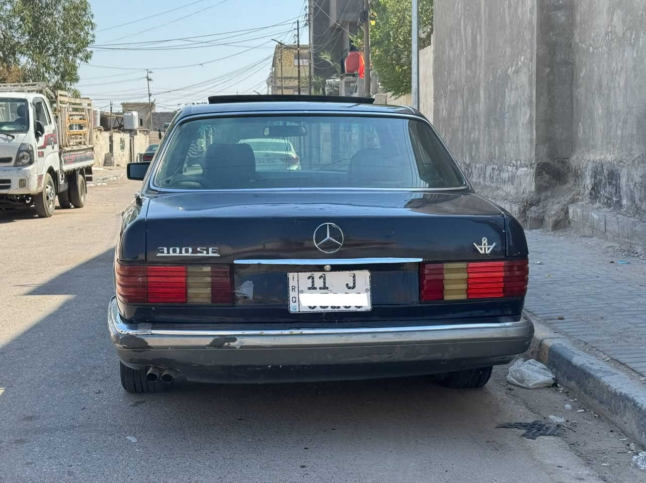 السلام عليكم
مرسيدس 1986 سياره مكينه وكير بالكارتون بلاد حداده تخم تاير رقم بغداد الماني الجديد بسمنه  
السياره كدامكم موضح كلشي بلسياره العنوان البصره لاستفسار *********** هاذا رقمي الموشراي لا يخابر
