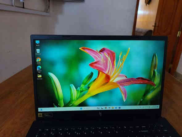 السلام عليكم...كور اي  7  جيل  13   ...لابتوب الالعاب والبرامج الهندسية القوية والتصميم والمونتاج من NITRO   .. رام  بحجم وتردد عالي جدا حجم 16 كيكا  تردد 5200  نوع   DDR5 ....كرت شاشة  خارجي منفصل من نيفيدا RTX3050  كرت الشاشة الخارجي المنفصل  6 كيكا والكلي 14 كيكا ...... معالج قوي جدا  فئة H ( من اقوى فئات المعالجات)   كور اي  7  جيل  13   ...  ... شاشة حجم 15.6 تردد 144 هرتز دقة FULL HD   ...هارد نوع SSD حجم 512 كيكا ...... كيبورد ضوئي..بصمة اصبع   ..اللابتوب نظيف جدا وشحنه ممتاز ..سلم  وشكلة حلو  ..مكانه بغداد السعر  800  الف للاتصال ***********  او  *********** (واتس)
