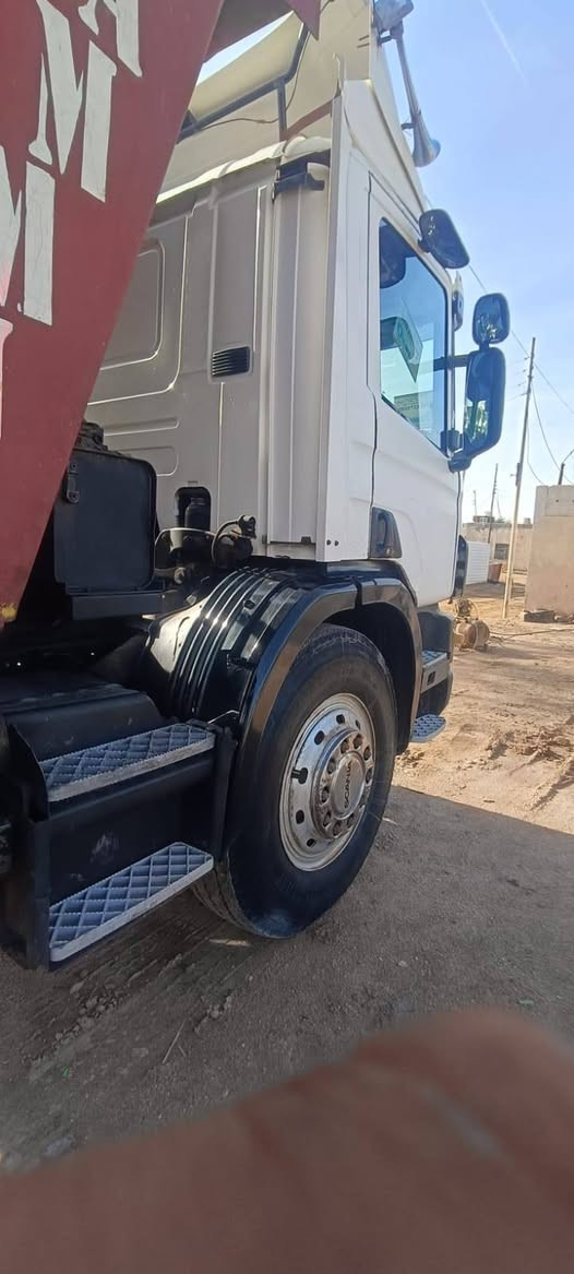 سكانيا موديل 2000 مجموعه 2000 محرك بم ونوزل كير 3/3- 900 تبريد بلادي للاتصال ***********
