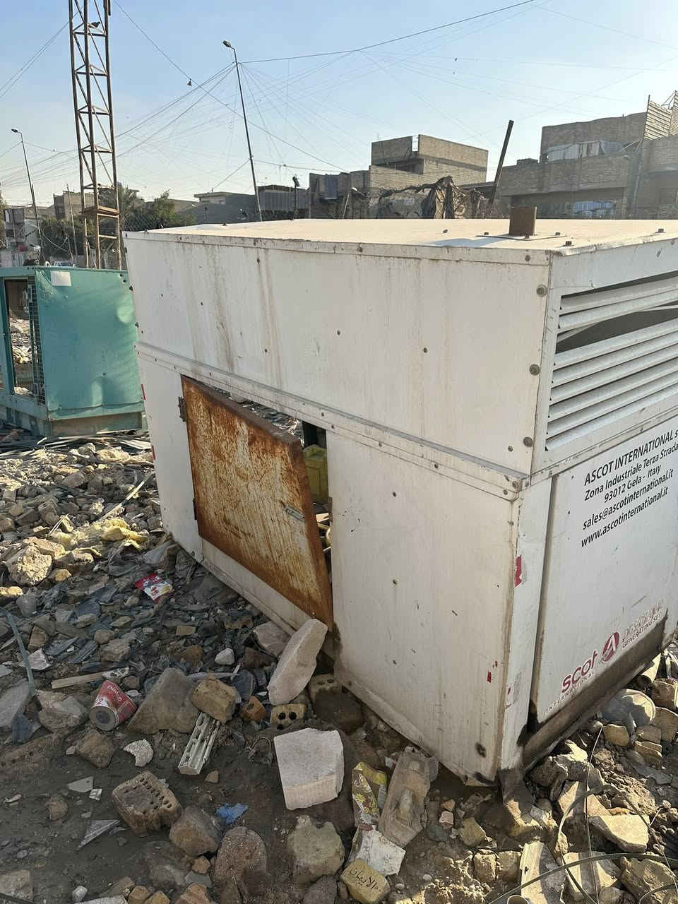 سلام عليكم كاتم دويز كمز البيع مثل ماوضح بل صوره مكاني بغداد ***********
