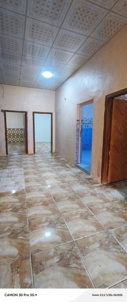 بيت للبيع 200 م كونكريت باب الهوى شارع سيد لطيف المختار 

سعره 67وبي مجال 
***********
