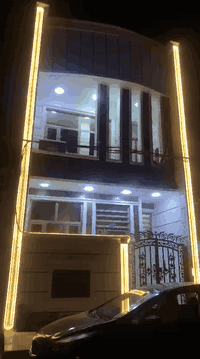 بيت بناء حديث شارع الدور يم اسواق حجي حسين مدرسة العلياء ٣ طوابق كول طابق بي خدمات البيت ٤ غرف وصاله  وغرفة جو والشارع هدوا  ونظيف  الاتصال  *********** للبيع
