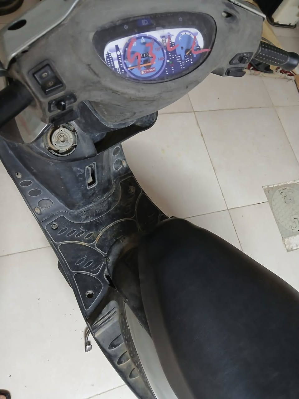 دراجه البيع السعر 425وبيه مجال
مامتواجد على فيس فقط رقم استفسار على رقم ***********
