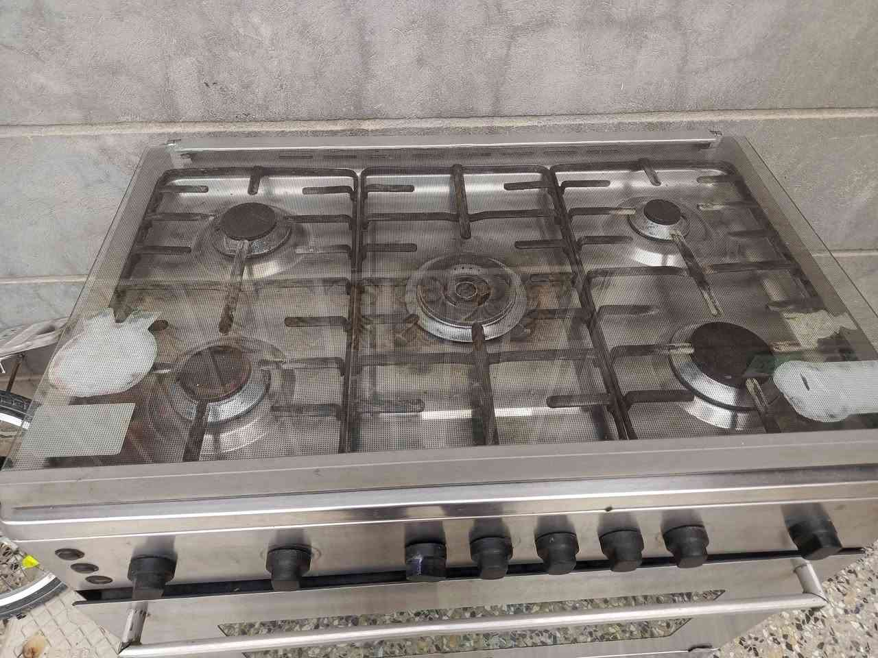 اسلام عليكم طباخ ايطالي بعده بجيس كله شغال نضيف حيل اي نقص مابي وسعره حلو مكاني حله نادر الثانيه عله الخدمي ***********واتساب
