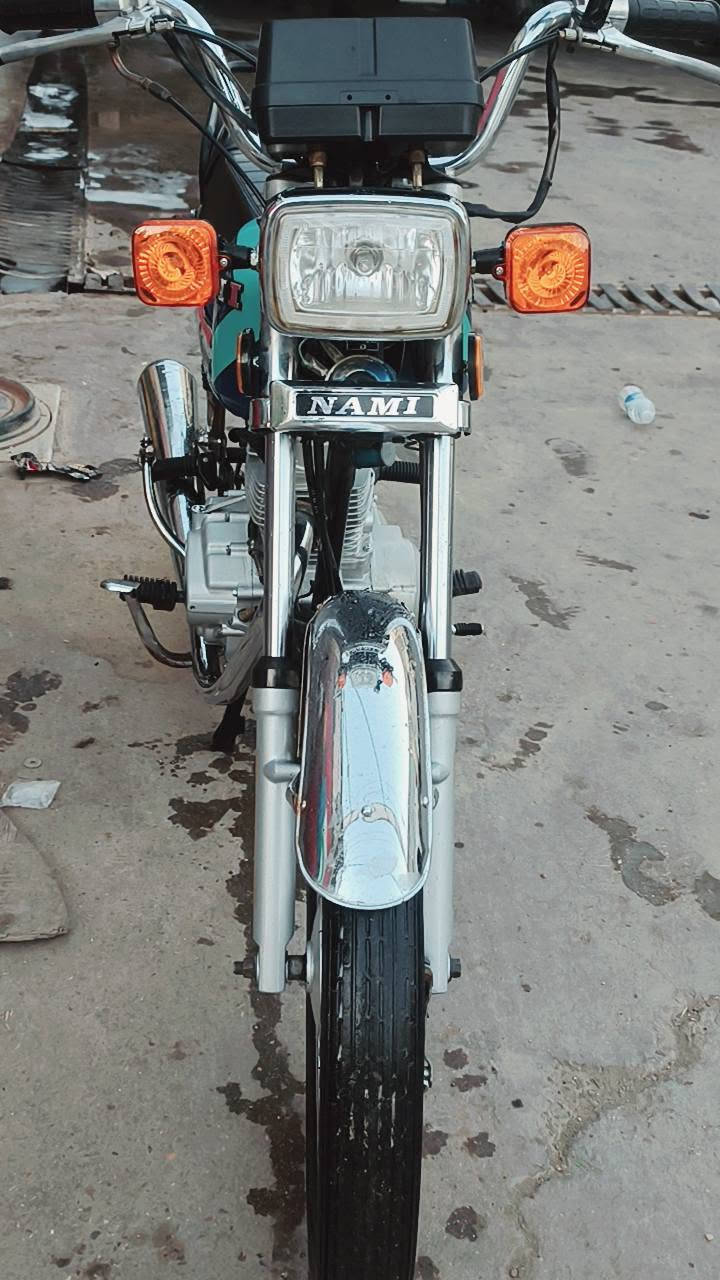 سلام عليكم
دراجه اربعه كير ، ارشه اصولي مو سكنر 

مديل 21 طالعه بل 22

السعر 650 وبيها مجال حك الجيه دراجه كفوله كفاله عامه 

الاستفسار اكثر على هاذ الرقم ***********
