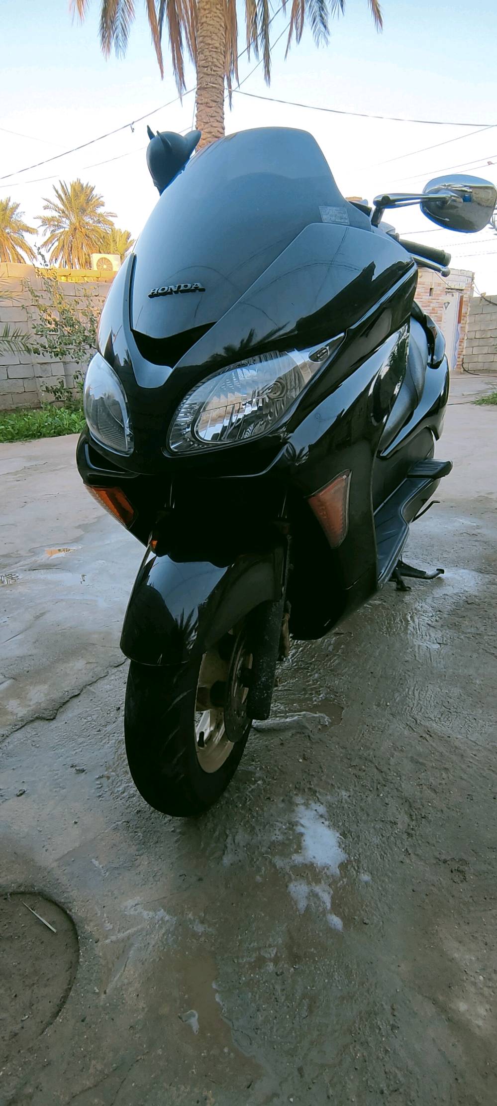 سلام عليكم فورزه صفر 8 كرستال مكفوله كفاله عامه رمبه بس الكير ملغي فقط دراجه ماشيه 42 الف فول مواصفات وياله ذهبيه فجوج ذهبيه علايم ذهبيه يدات هيتر تدفئه  امبثري سماعة مضخم وياها بصمتين وسويج طوارئ اوراق كامله شلعه ومعدل 140 بلمشي باقي التفاصيل معروفه مكاني ناصريه شطرة 