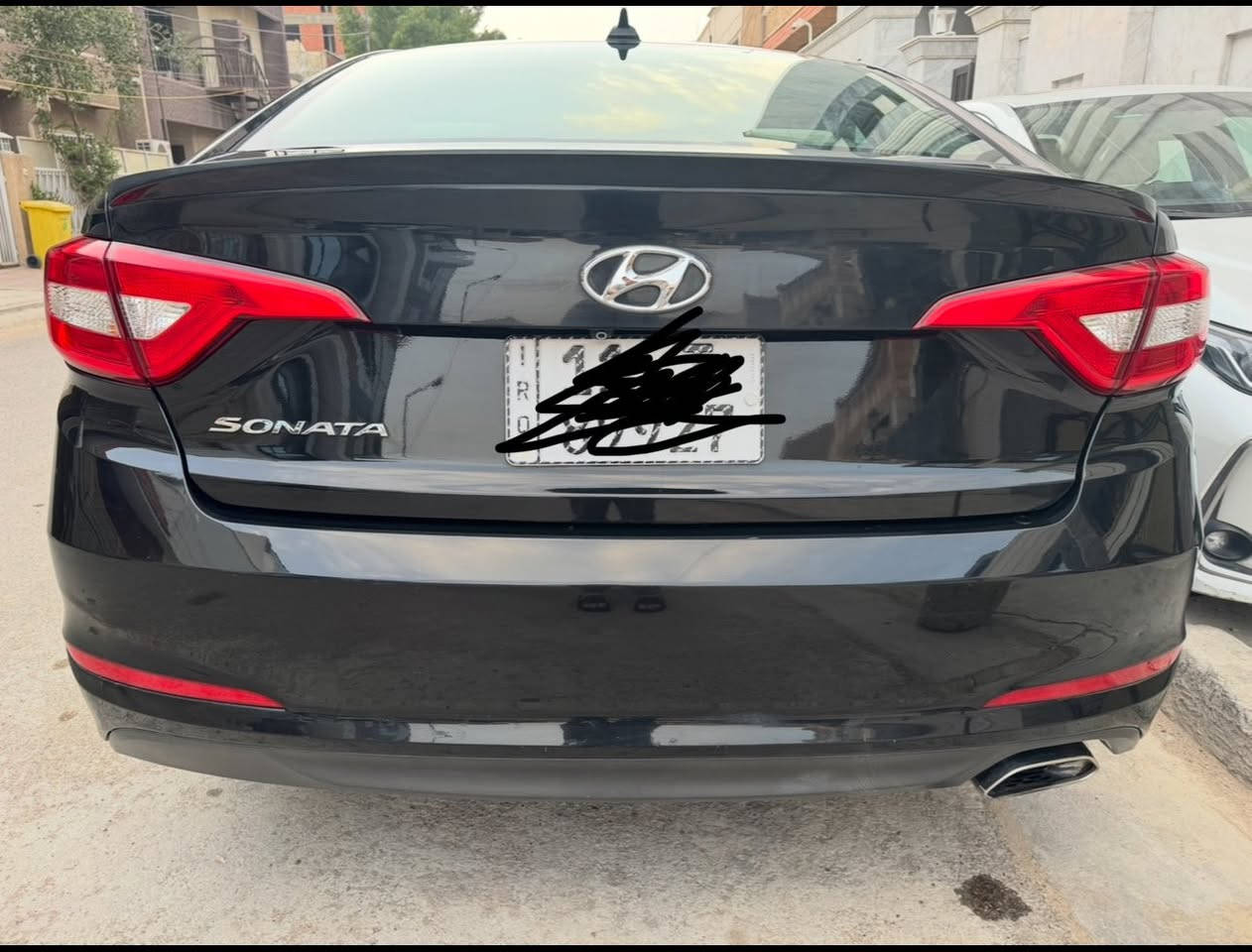 السلام عليكم سوناتا 2016 رقم بغداد 
وارد امريكي حادثها بين البابين بدون دواخل  بدون ايرباكات ناشر الحادث 
ماشية 74م مواصفات عادية 
السيارة جديدة ما متعوبة مكينة gbi2400
تايرات جدد
حدادية  جديده
لا تنقيص لا تبخير لا حماوة
إدامة كاملة ما تصرف دينار
مكان السيارة الكرادة 
السعر 120 ورقة بيها مجال قليل 

 ***********
