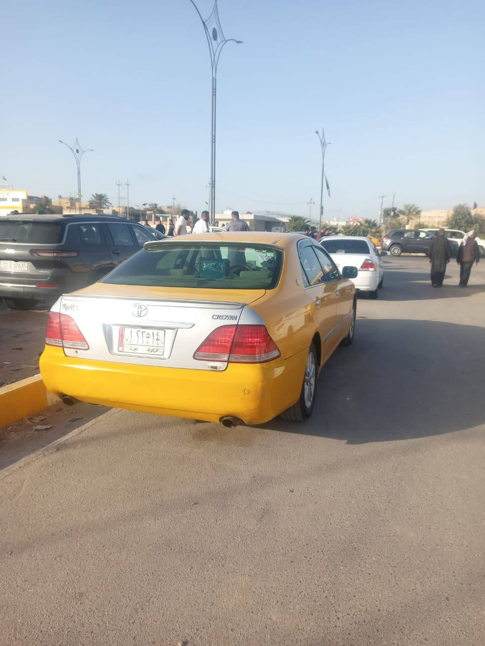 موديل 2003 مكفوله من الكص بيها ضربه بالجاملغ الخلف السائق معدل ع البارد 
 3 دكم
دواخل مخمل عسلي
4 بصمات 
محرك دي فور الصغير 
والباقي معروف بالشاهينه
  قرار 48 ما مدفوع الكمرك بيع مستعجل ب 80 وبيها مجال


**إذا كنت صاحب هذا الإعلان وتريد حذفه لأي سبب، رجاءا أرسل رسالة إلى الدعم الفني**