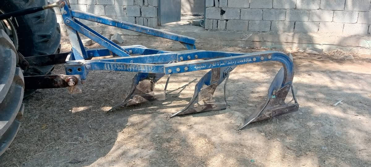 سلام عليكم للبيع فدان حجم 9خميسيه موديل 2019جديد شرط الكراب المكان بابل سددت الهنديه منطقت  المهناويه ***********
