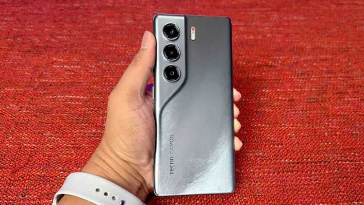 TECNO CAMON 40 البيع جهاز مادخل تصليح اخو جديد
مراوس بلي 4 سلم مهكر والبيع سعره 250 قفله


**إذا كنت صاحب هذا الإعلان وتريد حذفه لأي سبب، رجاءا أرسل رسالة إلى الدعم الفني**