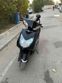 سكنس البيع بيه ضعف برنكات  دراجه نضيفه سعر 700 وبيه مجال 07737612472