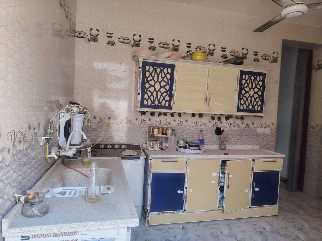 البيت 5 في 20
طابو زراعي سند 25
طارمه ومطبخ وهول وصحيات وغرفة نوم
بيتونه جبيره.. سطحين
بناء حديث 2023 طابوق 
(البيت متروك وفارغ ) السعر (73)  و يرهم مراوس موقع البيت خلف مول حمورابي قرب جامع أبو طالب
***********
