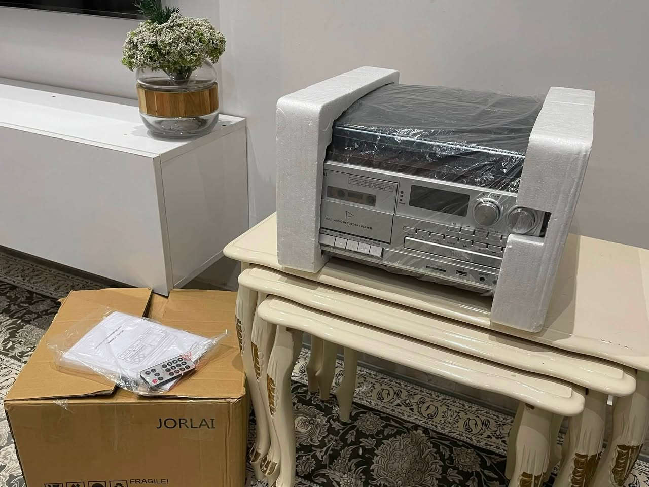 مشغل صوتيات متعدد المصادر من JORLAY
گرام فون
كاسيت
سي دي 
راديو FM AM
بلوتوث
فلاش / اواكس / رام 
جديد لوك بكامل ملحقاتة

للطلب مراسلة الصفحة


**إذا كنت صاحب هذا الإعلان وتريد حذفه لأي سبب، رجاءا أرسل رسالة إلى الدعم الفني**