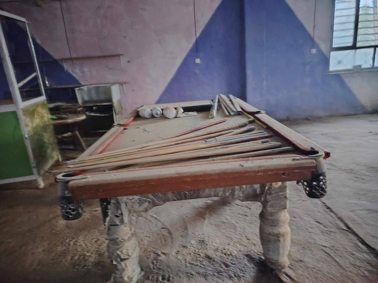 اميوزه للبيع متروكات العدد 3 واحد عراقي و2تركي مكلف بنشر شراي هذه رقم صاحبهن ***********
