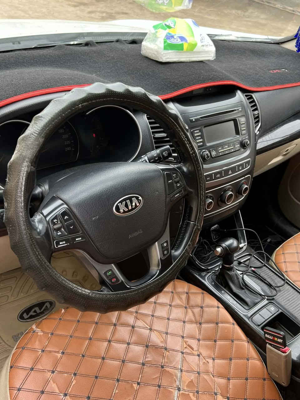 كيا سورينتو 2014
6 سلندر جاهزه مابيها نقص 
تفاصيل اكثر التواصل مع رقم 
*********** واتساب
