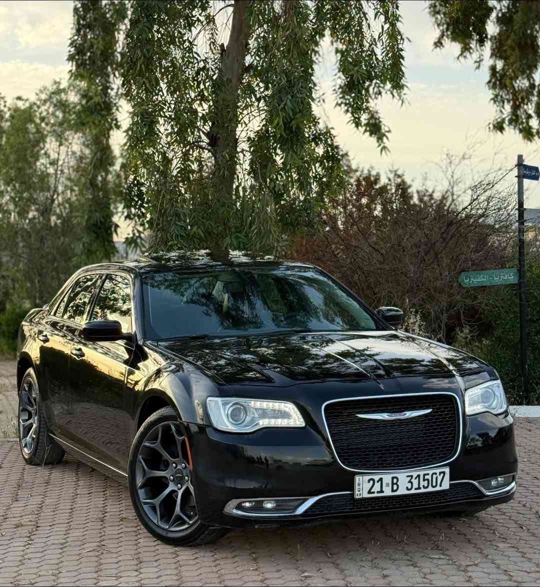 للبيع اوباما كرايسلر  موديل 2019 C
🔴السعر 248$ وماكو هيج سعر بكل السوك
وارد كندي كلين تايتل
تو ويل
المواصفات :
* پانوراما . 
* نقطة عمياء . 
* حساسات امامية . 
* مصابيح امامية زنون مع LED . 
* ويل قياس 20 أنج  
* حساسات خلفية . 
* شاشه كبيرة مع نظام ملاحة نفكيشن GPS .
* سستم صوت الپاين مع سماعات بيتس .
* ⁠دمام صوت خلفي
* داخل جلد  مختم  
* مقاعد أمامية كهربائية عدد 2 . 
* مقاعد أمامية تبريد وتدفئة . 
* تشغيل عن بعد . 
* تدفئة ستيرن . 
* محدد سرعة . 
* تلفون بلوتوث . 
* كاميرا خلفية .
* مرايا متحسسة للاضاءة العالية .
* دخول ذكي (بصمة) .
السيارة بأسمي شخصياً تريد تحويل وكالة ثاني يوم 
ماشيه ٩٥ الف
مكان السيارة كركوك
***********
