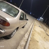 كورلا 2000 للبيع نضيفه ما عايزها شي كلها شغاله تخم تاير جديد درايم شفت...