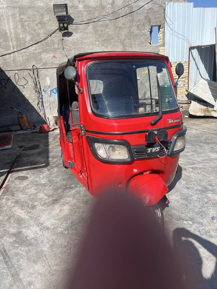 سلام عليكم ورحمة الله وبركاته عندي تك تك موديل ٢٠٢٠حلوه معمره جماليه تكتك بيه مكينه مال واحد وعشرين خير من الله تكتك جاهزه عنوان بغداد المحموديه سعر مليونين وتسعمائة الف وبه مجال حك جيه رقم *********** بي واساب
