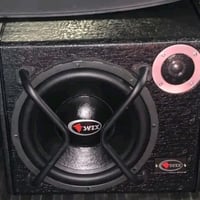 مضخم صوت • ١٢ انش • نظيف