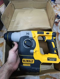 ديولت • دريل • فارغ