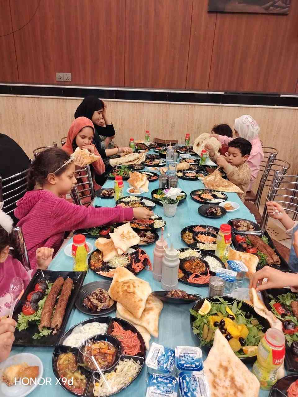 جمعية التعاون الخيرية في محافظة ميسان لليتيم عونا وسند لتواصل
***********
