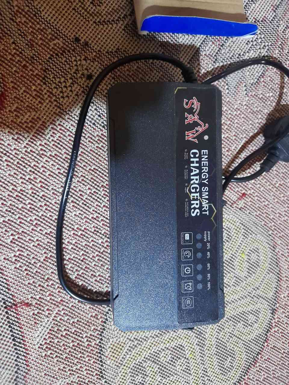 شاحنات عدد ٢ وحده مستعمله شحن عادي v60/12A وحده جديده ساو شحن سريع60v/32A كل وحده بسعر مكاني البصره  الطويسه  ***********
