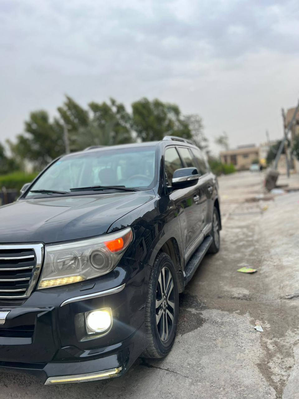 السلام عليكم تيوته لاند كروزر 2013 GX,R بغداد
شاشه كبيره 
كشنات جلد 
كشن السايق كهربائي
كامره خلفيه  
ولسونار بل منشور 
السعر 345 وبيه مجال قليل 
الرقم ***********
المكان بغداد الغزاليه
