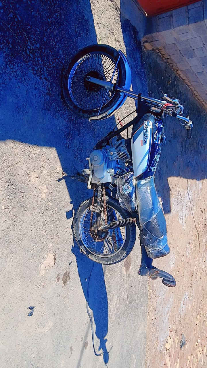 السلام عليكم دراجة للبيع بدون اوراق تعمير كلة جديد المكان معمل الورق بخدمت الشراي ***********
