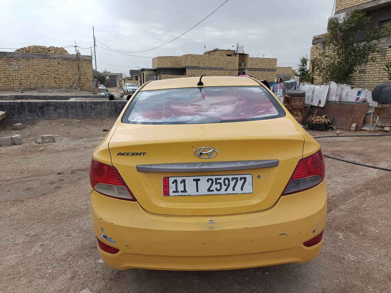 سياره هوينداي اكسنت 2012 وارد كندي محرك gdi 1600 رقم بغداد دولي صاحب السياره بلناصريه تحولي ثاني يوم بيه ضربه الباب مال العبري الحداديه 90/100 تواير جدد السياره جاهزه على الاخير شغل واطلع سعر 76 مكان الناصريه مركز رقم ***********
