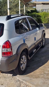 توسان ٢٠٠٩ • قير ومحرك مكفول • مكفولة مكاني