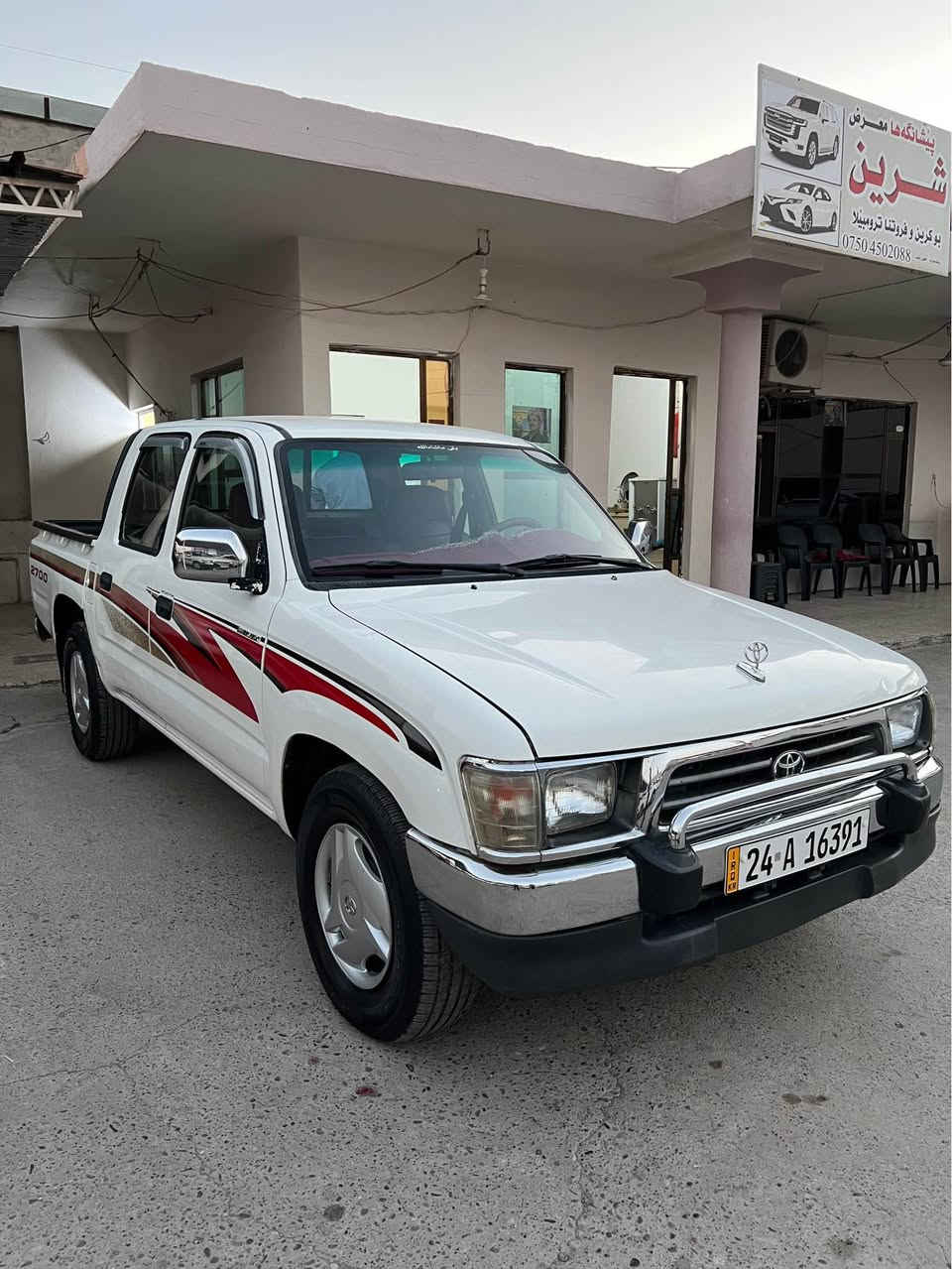 تويوتا موديل٢٠٠١ رقم دهوك عنوان زاخو سعر ١٠٠ ورقه سياره مكفوله رقم هات*********** داخل احمر سنوى رقم جديد مابيه سبغ مابيه دعم عنوان زاخو زاخو, دهوك
