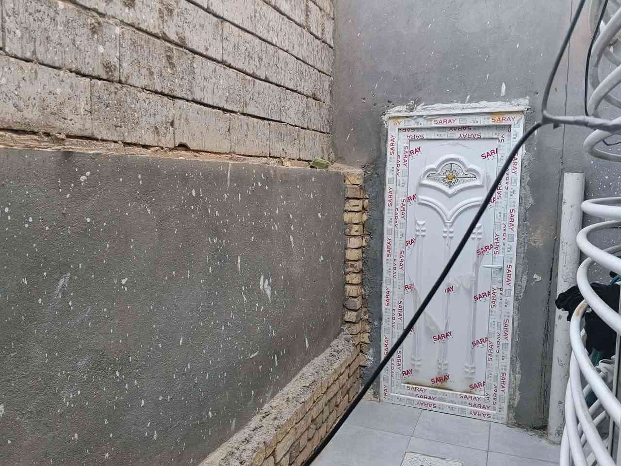 البيت للبيع طابو زراعي 200 متر طابقين سند 25 حي الامين الاول شارع الملعب شهيد جمال بناء طابوق صب كونكريت أساس رفت سقف صب خدمات كامله سعر على واتساب ***********
