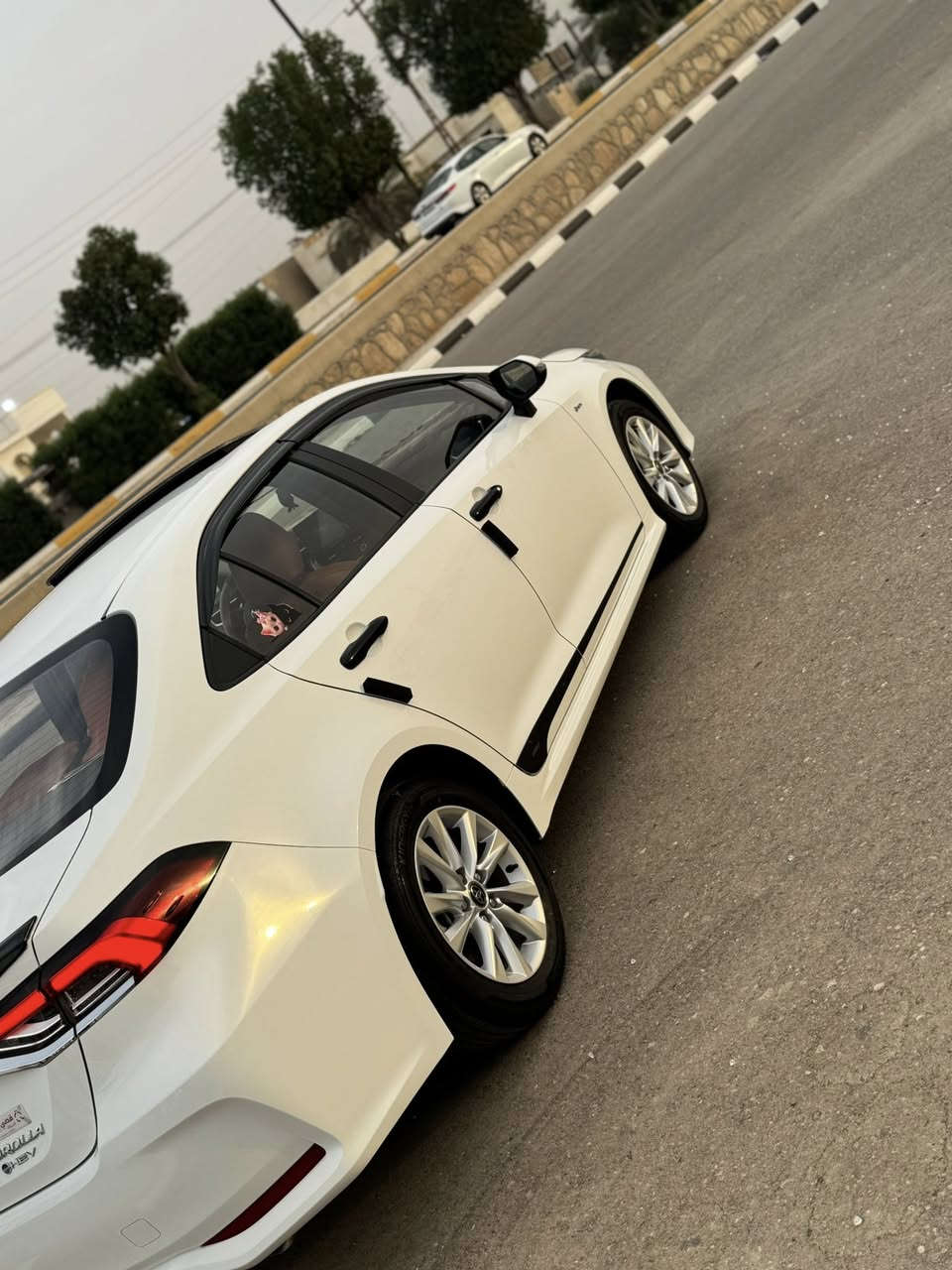 كورلا هايبرد شكل الخليجي 2025 
فول موصفات 
فتحه 
بصمه
داخل مشمشي بلادي 
تبريد قطعتين
مكفوله كفاله عامه صبغ وبارد 
سونار بيها 
رقم بغداد تحويل ثاني يوم 
مكانها الرمادي 
***********
