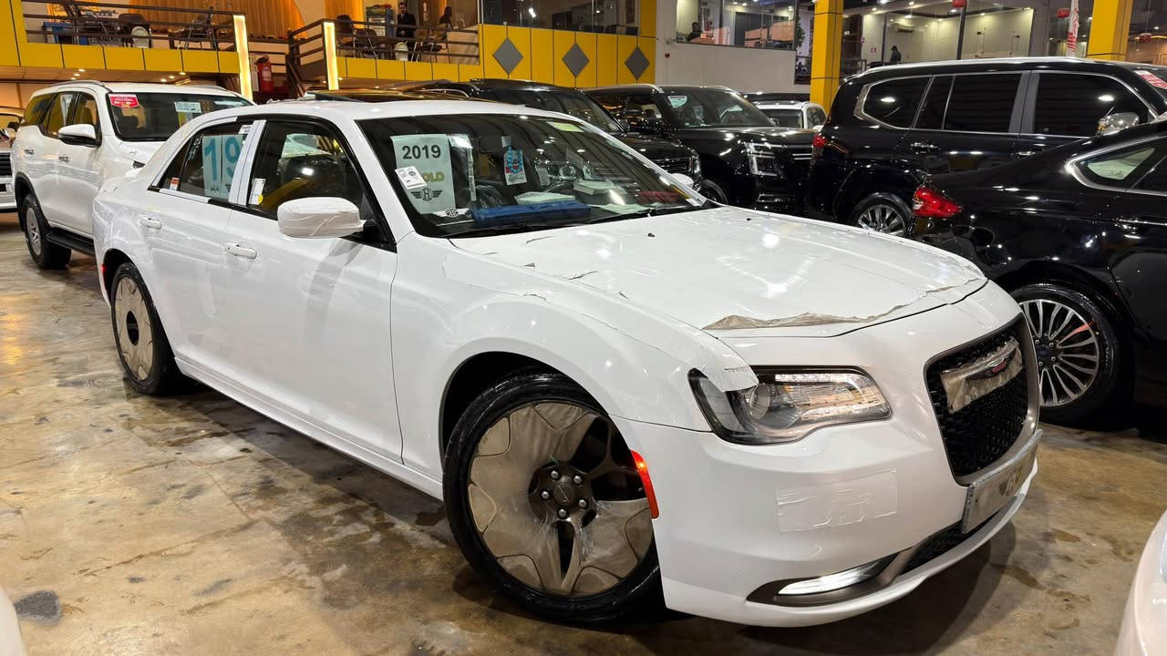 ‎بسم الله الرحمن الرحيم
S GOLD EDITION 
وکالة هارلم
‏‎🔶 كرايسلراوباما 2019
‎🔴 كير و محريك شرط واحد بورغى مامفتوح 👍 ماشى {٦٢،٠٠٠—km }
—————————————————————————
‎◽️مكفول كفاله عامه  من الدعاميه إلي الدعاميه 🔶
‎مابي بارد مابي شخوت 
‎مابي رصعات حلو سياره 
-------------------------------------------------
‎مواصفات🔶
‎گولد ادشن-🔶
)حساس - شاشه - كاميرا -بانوراما
‎- ليد - بصمة-بلاجكتور - ڤوليوم- بعد }
-------------------------------------------------
‎🔶◽️نظافه ١٠٠٪؜ كامل سيرفس بدون نقص و بدون مصرف سياره اي نقص مابيها 
‎4 طايرات جديدة تحتها 
‎تاير و ويل بيلادي شريكه 
—————————————————————————
‎🔶نفسي يوم /تحويل و كاله حاظر
‎مكان / داخل سليمانيه معرض شڤان معارض تحويل🌆
‎        سعر//٣١٨$💵
‎     تلفون📲(***********—***********) السليمانية, العراق
