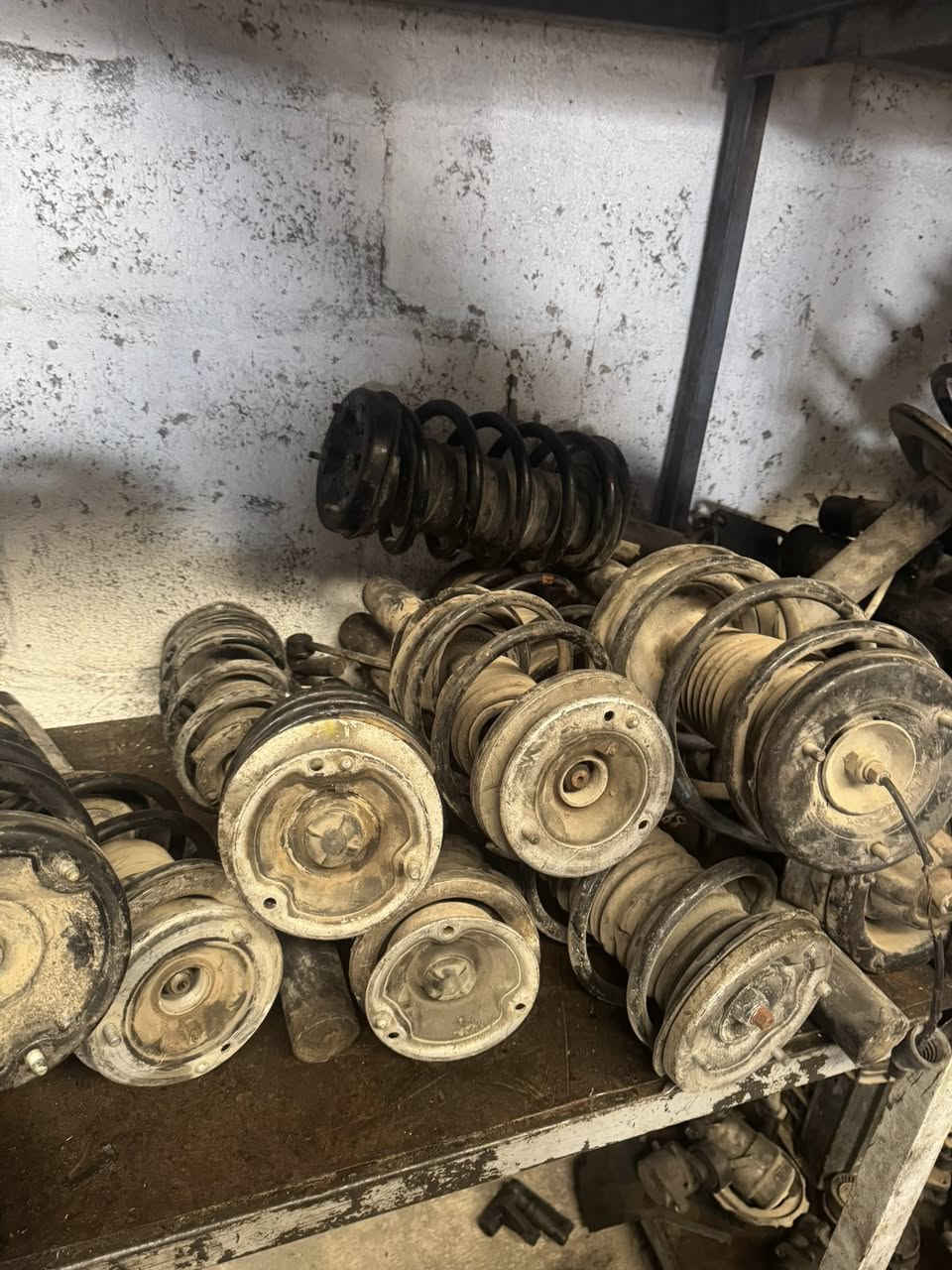 سلام عليكم
غراض e36 e46 e39 e60 x5

كلشي موجود نواعم كيرات عينه وكلج سلف مشط ستيرن عام

الغراض كلها تفصيخ اوربي

توصيل لكل عراق 5الالف دينار

رقم تلفون ***********
