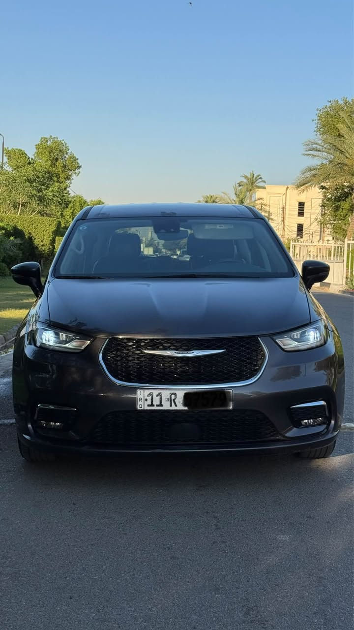 كرايسلر باسفيكا 2023 CHRYSLER PACIFICA
ماشية 46 الف ميل
#مواصفات فول عدا الفتحة 
بصمة تشغيل وابواب بصمة 
 هاند بريك بصمة كهربائي
محرك 6 سلندر 3600 بانزين
 رادر امامي وجانبي 
بيبان كهرباء ( تحكم ريمونت ) وبصمة أبواب 
صندوق كهرباء
كشنات جلد VIP منفصل 7 راكب
مانع انزلاق 
 كشن خزن ميموري 
لايت لد الشكل الجديد 
تنبيه الخروج عن المسار 
تبريد مركزي ثلاثة قطع منفصل
تدفئه كراسي وستيرن تدفئة
فول تحكم استيرن
اشاير بالمري وهيترات بالمري
تشغيل عن بعد
كير ماوس

السيارة جاهزة
حادثها والصبغ 
صبغ جاملغات خلفيه 2 
تبديل باب جانبي وجنطه نفس اللون
الحادث مرفقه مع الصور بدون شاصي بدون لغد
السعر// 193$ وبيها مجال
مكاني بغداد *********** بغداد, العراق
