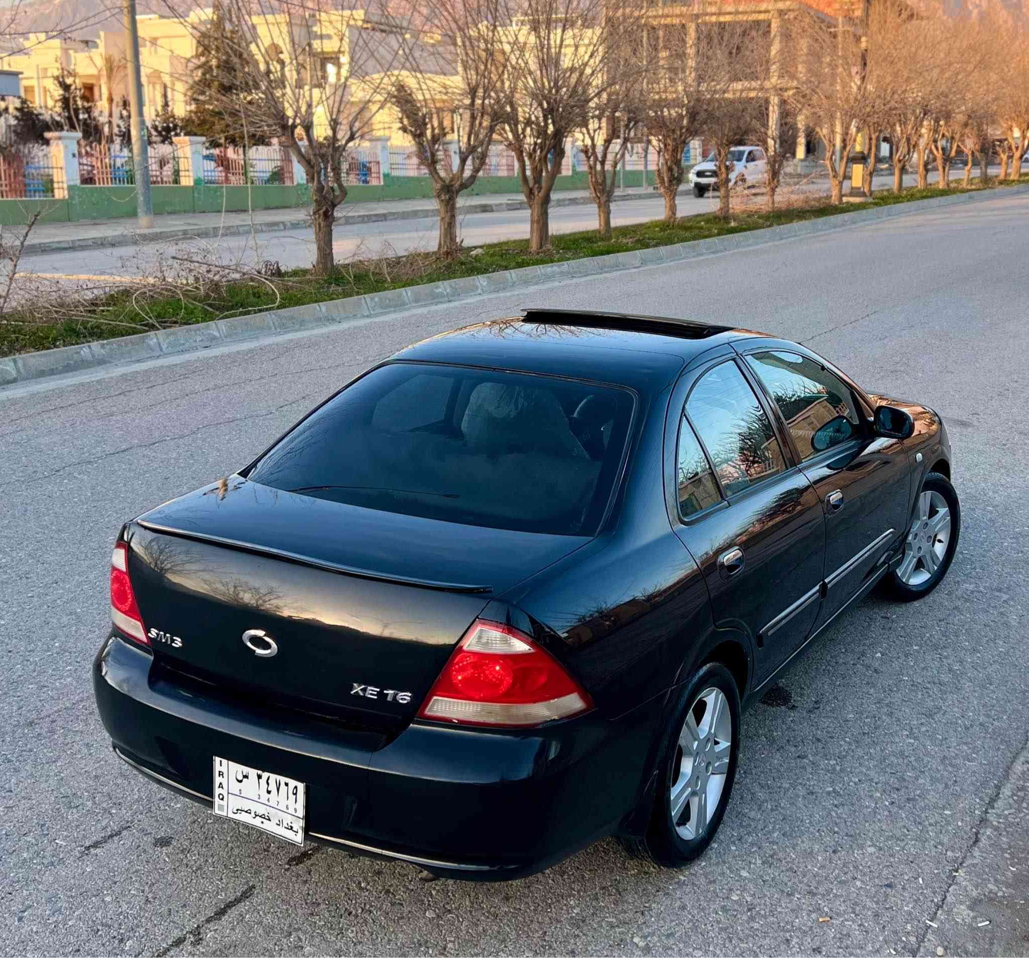 بسم الله الرحمن الرحيم(***********)
Nissan Sunny Samsung 2006
سەیارەکە بڕاوەی دوبەیە بێ رەقەمە مەدەنی بەشەرت
نیسان سەنی سامسۆنگ ٢٠٠٦ فول فول مواسفات
سڵایت کوشن جڵد ئاوێنە کارەبایی و شەفت
تەبرید لەمس سویچ کۆنترۆڵ ویل گەورە 
سەیارەکە هی ماڵانە ١ دینار مەسرەفی تێدا نییە
تایەی تازەیە تەقە و رەقەی نییە هەموو گیانی بەشەرت
سەقفی بۆیاغ نیە چاڵ و قوپاوی هیچ بەگیانیەوە نییە
دەحم و لێدرانی نییە گێر و مەکینەی لۆکە بەشەرت
تەبرید سارد و گەرم و برێک و کارەبایی بەشەرت
بۆ سەیارەکە پرسیار مەکە هەموو شتێک وەک خۆی نوسراوە
سعری ٥٣ کەمیک مەجال مشتەری تەلەفون بکە
شوێن ڕانیە *********** ڤایبەر و واتسئاپی لەسەرە رانية, السليمانية
