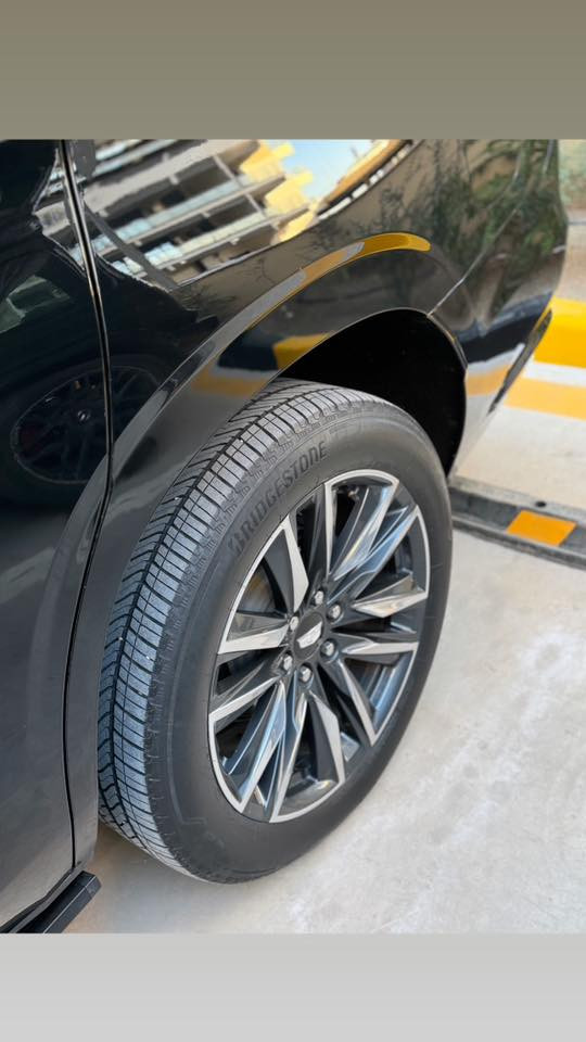 كاديلاك 2023 اسبريسو 36 سماعه وكاله
المنصور داخل الضمان مغله كلها PPF 
ضمان 15 سنه اصلي بغداد كفاله عامه 
جديده جدا السياره ماشيه 26km .... 🍁
---------------------------------
المواصفات اعلى فئه 1/1 خليجي 
بصمه 
بانوراما 
جكات 
سماعات 36 
كراسي مساج 
رادار نقطه توقف 
عدد كامرات 5 
عدد شاشات 3 
كراسي كهرباء 
كراسي تدفئه 
كراسي تبريد 
تشغيل عن بعد
جنطه كهرباء 
خزن ميموري 
شاشه ديجيتال 
هند بريك بصمه 
دوس كهرباء 
الى اخر السياره غنيه عن التعريف 
............................................................
 ترهم بيع او مراوس للجناي فقط يتصل او 
واتساب : ***********
