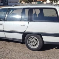 اوبل اوميكا استيشن ابيض موديل 92 محرك 20 لاصرف لابخار تايرات جديده ارب...