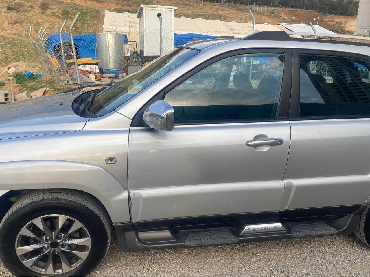 بەناوی خوای گەورە و میهرەبان
تكایە هەموی بخوێنەرەوە هەموو شتێكم ڕون كردۆتەوە دواتر پەیوەندی بكە
كیا سپۆرتاج 2009 كۆری بۆ فرۆشتن
گێڕ و مەكینەی تازە داگیراوە و بە شەرت
198,000 كم ڕۆشتووە
ڕەنگی سلڤەر
تاك ئەكسل
تەبرید و گەرمی بێ كێشەیە
كوشن هیتەر
ئاوێنە كارەبا
كوشن جڵدە و بەرگی تێگیراوە
شاشە ئایپاد و سوكان ڤۆلیۆم
چوار جام كارەبا
حاصەی بەگ
كامل ئەرزی و لاكانی عەزلی دەنگ كراوە 
سەنەوی بەسەرچووە لە بەرواری 31-1-2026 و بە ناوی خۆمەوەیە
كامل صیانەی بۆ كراوە و بی مەسرەفە
گڵۆپی مەكینەی ئیش دەكات من بە شەرتی كۆمپیوتەر و فەحس ئەیفرۆشم
جامی پێشەوە بەردەم سەكن درزێكی تیایە لە سەرەوە بۆ خوارەوە
٧٠،٠٠٠ دینار غرامەی لەسەرە ئەیگەڕێنمەوە
بۆیاخ : چەمەلەغ و دەرگای سایەق بۆیاخە بێ ناو گرتن لەگەڵ بونی چەند شوختێك
نرخی كۆتایی 100 وەرەقەیە بێ هیچ معامەلەیەك قفڵ قفڵە
بۆ پەیوەندی *********** السليمانية, العراق
