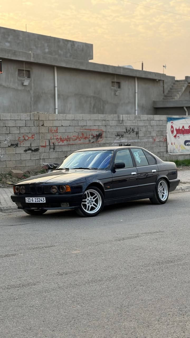 سلام عليكم بيم حجم 525 رقم سليمانيه دولي بسمي كير محرك شرط تخم تاير جديد لايتات زينون  السعر 65 وبيه مجال المكان كركوك الحويجه ***********
