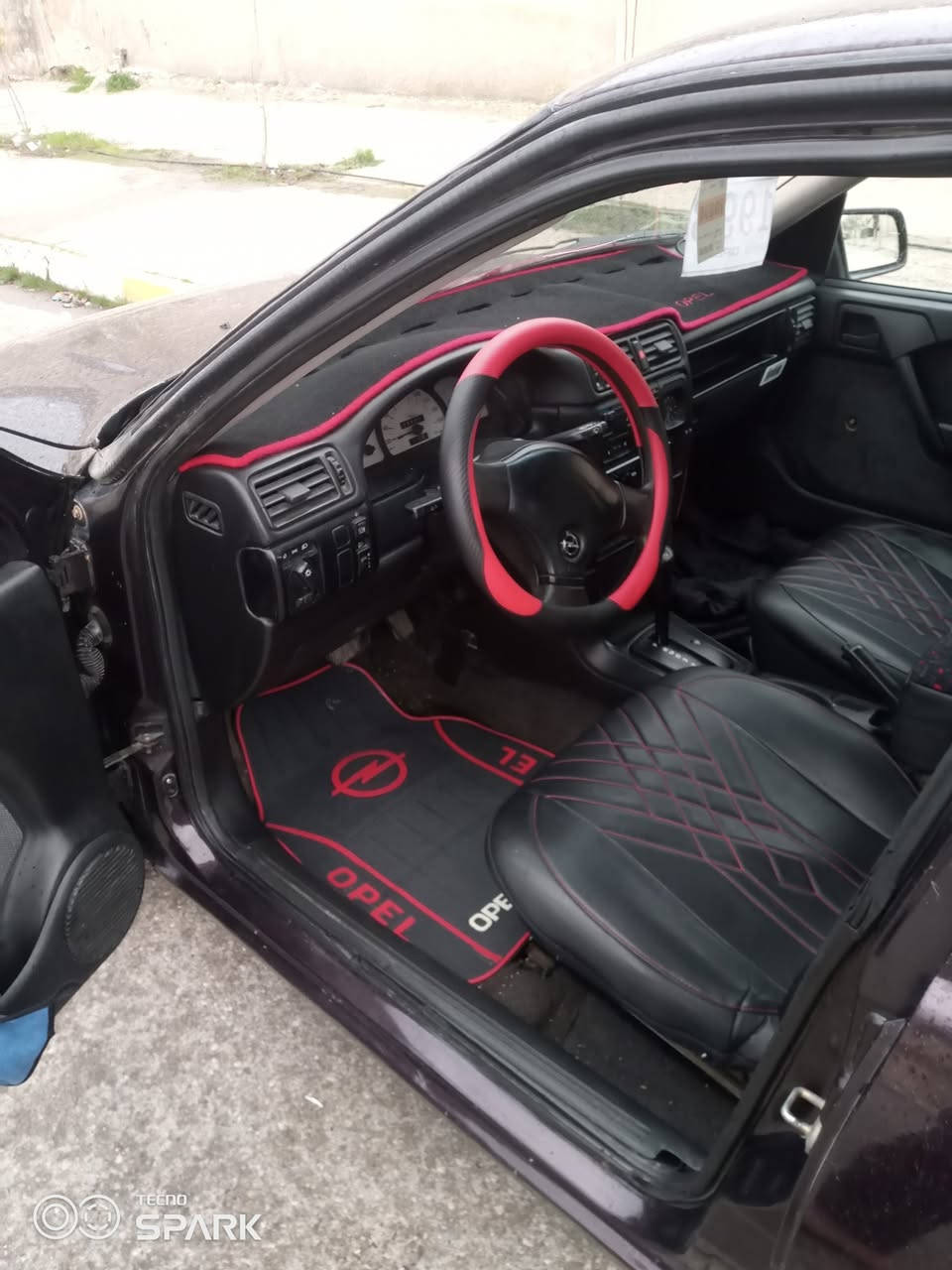 سلام عليكم اوبل فكترا1991 البيع
‏سيارة نظيفه بدون ضرر بيها صبغ جاملغات خلفية
‏ وسقف ولبوند ولباقي سستم امبدل رقم بغداد شرط 
‏التحويل محرك وكير شرط كير توماتيك داخلها جديد
‏السعر (43)بيها مجال
‏{***********}
‏{***********}
‏العنوان موصل حي عدن
‏ 
‏
