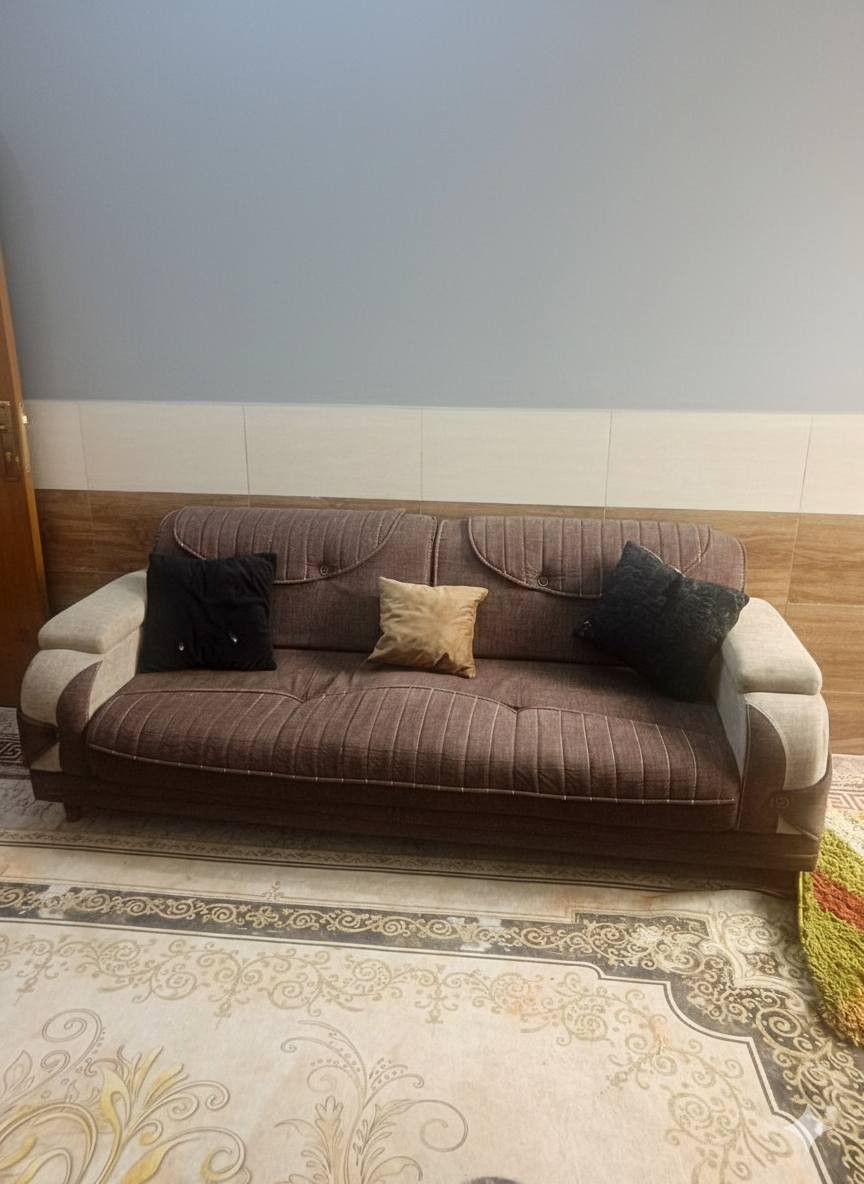 طباخ يونير مصري +غساله توشيبا كامله +تخم 6 مقاعد تكمه مينشال+ثلاجه كونكرد
#مكانهن حي الجهاد اكو توصيل  ***********
