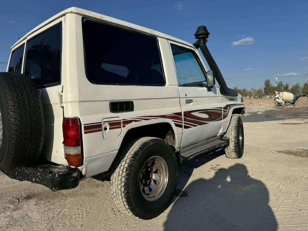 ميكزميني مؤديل 90 گيرو مه كينه ي ڤيڤيتي لؤكي له سه ره هه ردو اكسلي لؤك ده بل اكسل به شه رت سه ياره كه هه تا بلي جوانو پاكه شاصي هيج كويي ته قيويو خايسي نيه ئارمي هه يه سه ياره كه سعري32و تؤزيك مه جال موشته ري نيت ره حمه تت ليبي عه زيتمان مه ده *********** كالار, السليمانية
