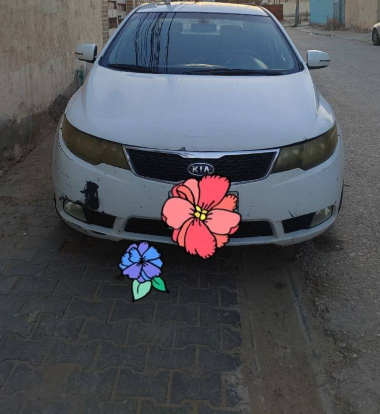 للبيع أو المراوس بكيو كيو كير عادي مديل سيارتي ٢٠١٢ مواصفات بصمة تشغيل بصمة ابواب حساسات خلفية فتحة بالقمارة كير ٦ نمر  تبريد شغال محرك وكير مضبوطات وارد خليجي رقم اربيل القديم الوكالة بأسم اخوي شرط الوكالة او المدارو بيها ضربة بسيطة بالجوملغ الايمن الخلفي وما امصلحها ويرادلها كماليات  وترتيبات بسيط مكاني نجف رقم موبايل ***********
