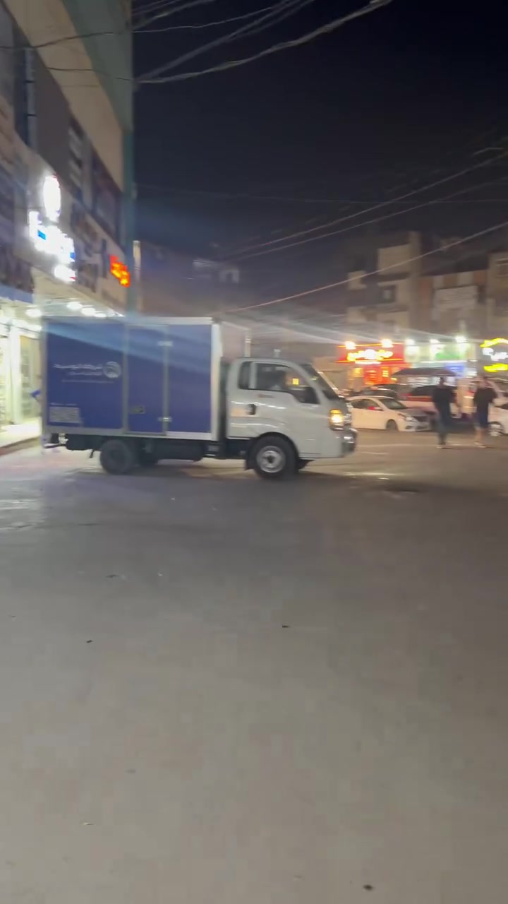 السلام عليكم 
محل للبيع بغداد حي اور سوق ال٦٠٠  شارع تجاري وحركه قويه وكدام المحل مساحه كلها الك 
اني فاتحه بارستا كدام المحل ( كريبات ووافل وموهيتو ومشاريب ساخنه وبارده
المحل جنت مشغل بيه كادر نفرين ووياهم ابني زغير بالعمر والكادر بسبب خلاف بطلتهم وهسه اني مو متفرغ للعمل بيه  
تريد بس المحل ابيعلك خلو رجل مال الديكور والاناره والبرادات او تريد كامل ابيعلك حسب قوائم الشراء من الشورجه والرفوف هم حسب قوائم الشراء 
المحل ايجاره ٨٥٠ الف 
***********
